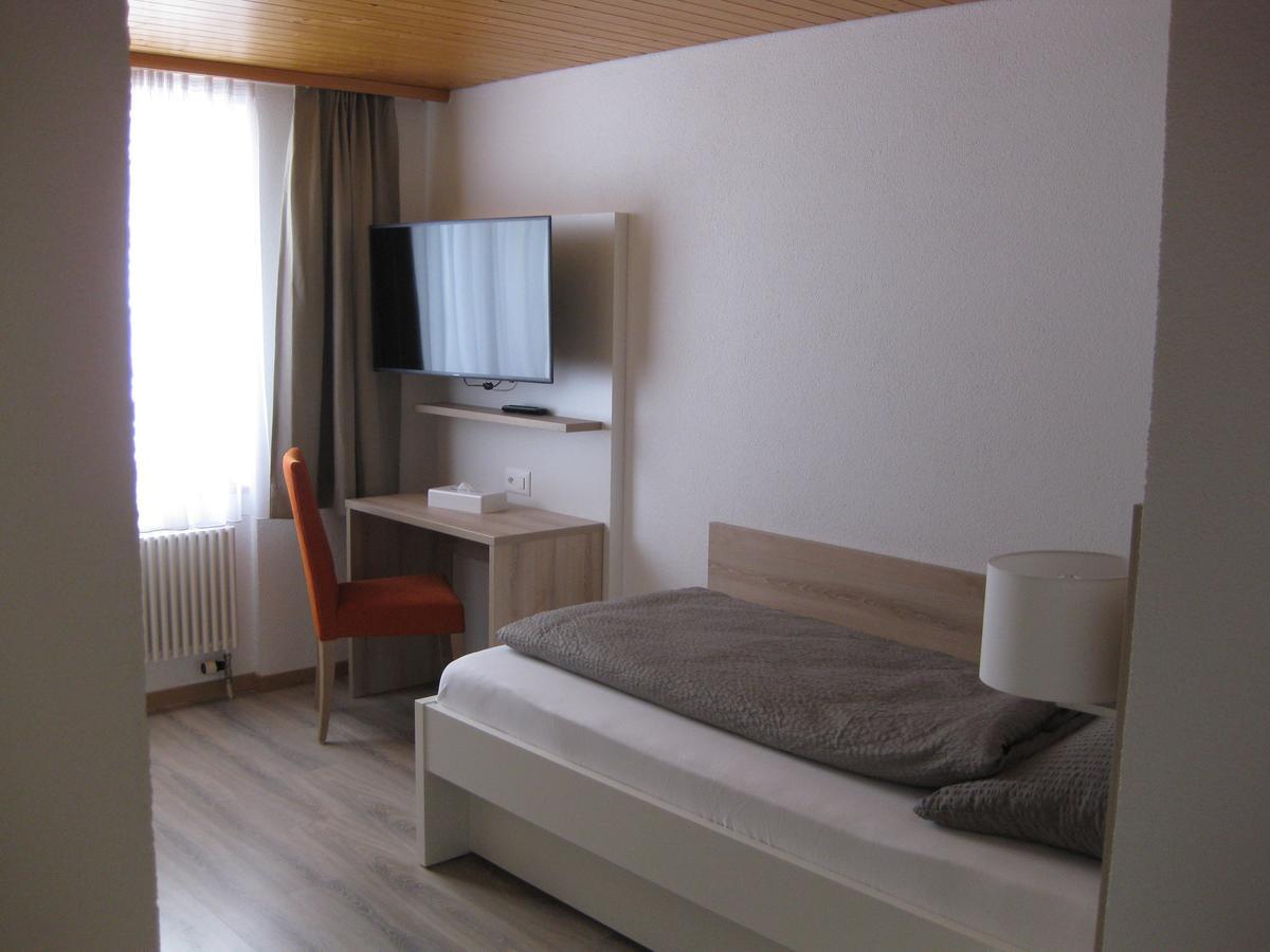 Hotel Hubertus Obergesteln Phòng bức ảnh